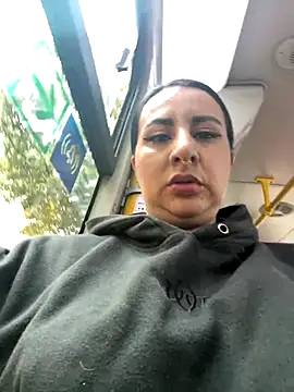 Abril Luv online show from 01-08-26, 12:33