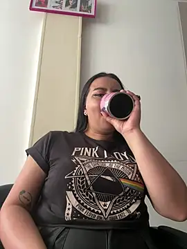 Abril Luv online show from 04-13-26, 01:15