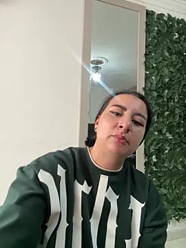 Abril Luv online show from 04-16-26, 01:23