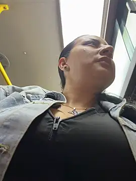 Abril Luv online show from 02-13-26, 12:21