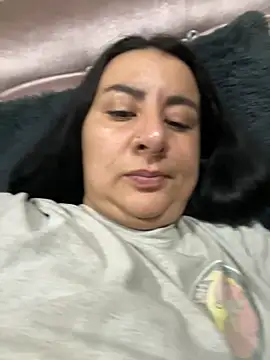 Abril Luv online show from 11-25-25, 01:28