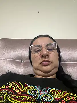 Abril Luv online show from 03-30-26, 01:29