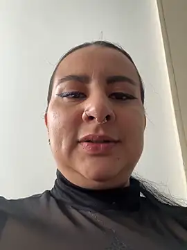 Abril Luv online show from 02-17-26, 01:19