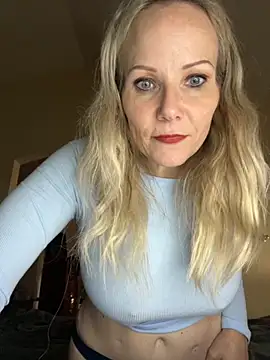 Sexual Lovable Doll online show from 11-04-25, 05:17