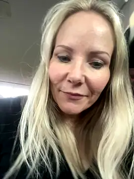 Sexual Lovable Doll online show from 11-26-25, 07:58