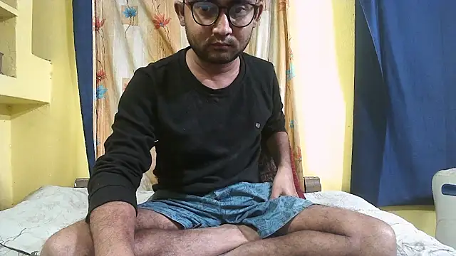 Cute boy2000 online show from 02-23-25, 12:08