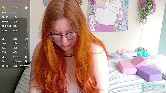 FluffyRainbowKity online show from 04-03-26, 08:32