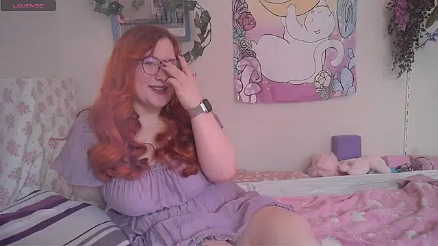 FluffyRainbowKity online show from 12-19-25, 11:12