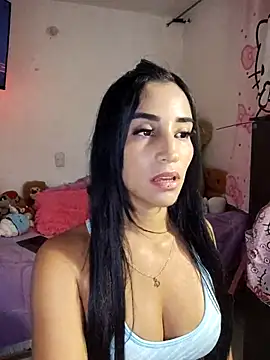 Snapshot of _nathaly_sweet chatting on 05-06-26, 03:43 nathaly sweet online show from 05-06-26, 03:43