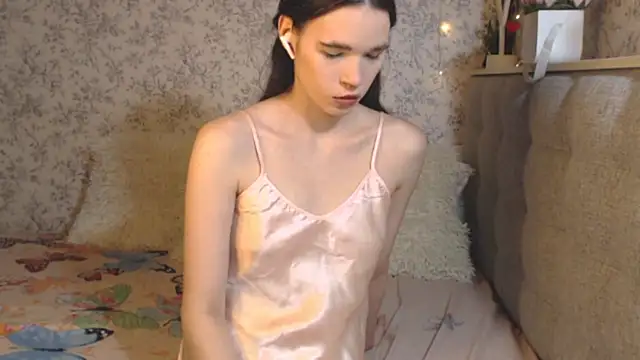 Nicole-Petite online show from 12-15-24, 04:40