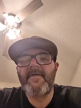 Snapshot of Louis504z chatting on 03-01-26, 10:04 Louis504z online show from 03-01-26, 10:04