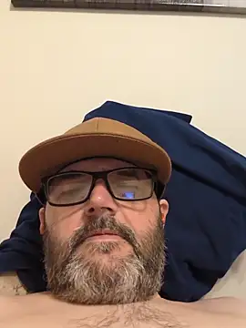 Snapshot of Louis504z chatting on 04-10-26, 11:17 Louis504z online show from 04-10-26, 11:17