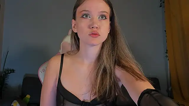 Amelia Lein online show from 12-25-24, 12:59