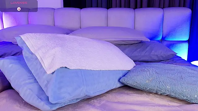 sweetieluna01 online show from 03-13-26, 01:43