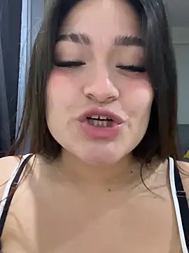 LuceroRm online show from 10-21-25, 04:01