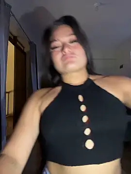 Snapshot of LuceroRm chatting on 02-11-26, 05:18 LuceroRm online show from 02-11-26, 05:18
