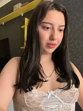 Snapshot of Tasty_Nora chatting on 05-28-26, 05:37 Tasty Nora online show from 05-28-26, 05:37