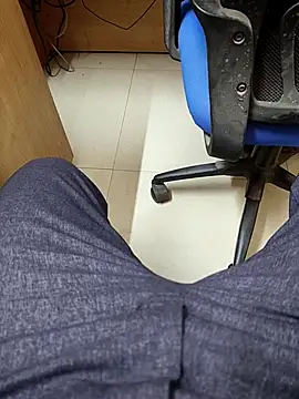 adicma123 online show from 03-05-26, 07:49