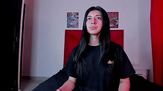 Snapshot of EmmaWilliamss chatting on 01-15-25, 03:07 EmmaWilliamss online show from 01-15-25, 03:07