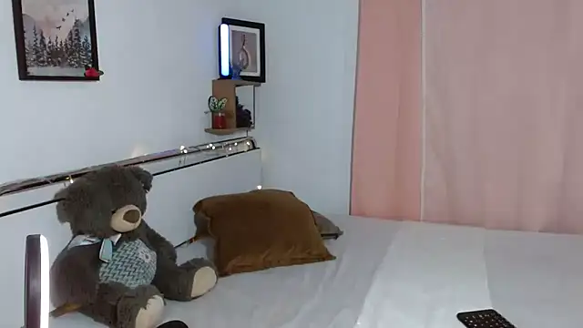 nickyCollins online show from 02-26-25, 04:41