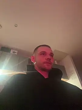 Snapshot of Z1uk chatting on 02-25-26, 12:55 Z1uk online show from 02-25-26, 12:55