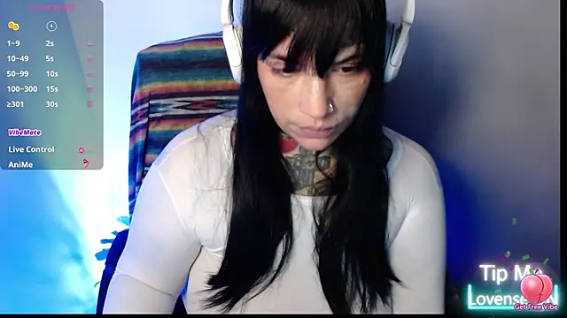 Snapshot of VampGirl1 chatting on 11-23-25, 10:47 VampGirl1 online show from 11-23-25, 10:47