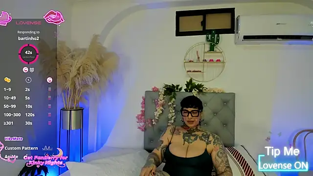 VampGirl1 online show from 05-30-26, 01:28