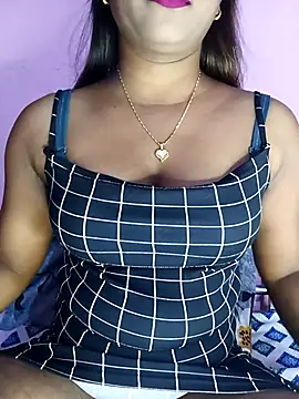 Snapshot of ANGE-MOU chatting on 03-09-25, 09:35 ANGE-MOU online show from 03-09-25, 09:35