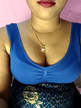 Snapshot of ANGE-MOU chatting on 03-10-25, 07:29 ANGE-MOU online show from 03-10-25, 07:29