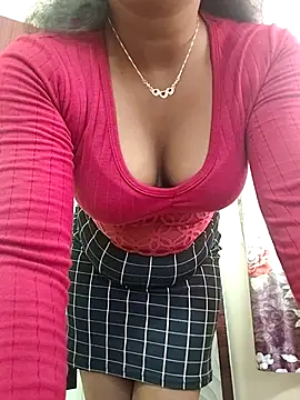 Snapshot of ANGE-MOU chatting on 01-15-26, 02:59 ANGE-MOU online show from 01-15-26, 02:59