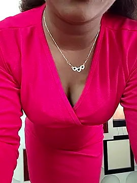 Snapshot of ANGE-MOU chatting on 01-08-26, 03:12 ANGE-MOU online show from 01-08-26, 03:12