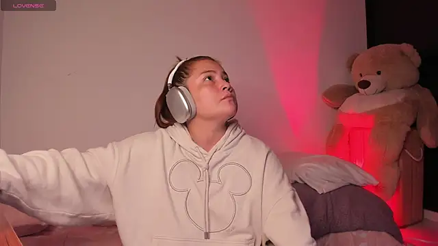 EmilyBarragan online show from 10-02-25, 02:09