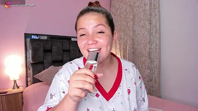 EmilyBarragan online show from 01-24-25, 08:13