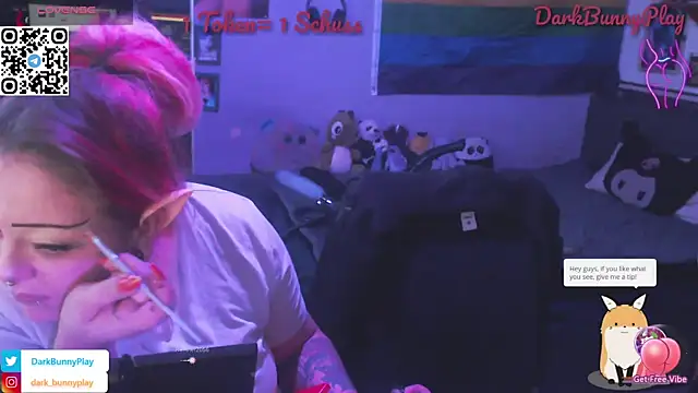 Snapshot of DarkBunnyPlay chatting on 09-14-25, 08:04 DarkBunnyPlay online show from 09-14-25, 08:04