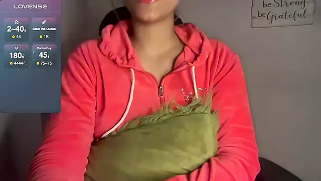 Queen Sakhi online show from 01-18-25, 04:53