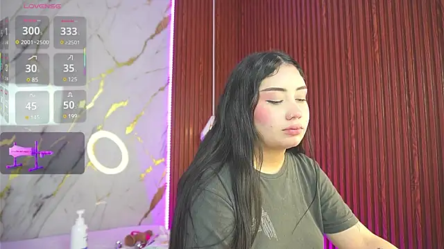 haylie  online show from 03-21-25, 08:50
