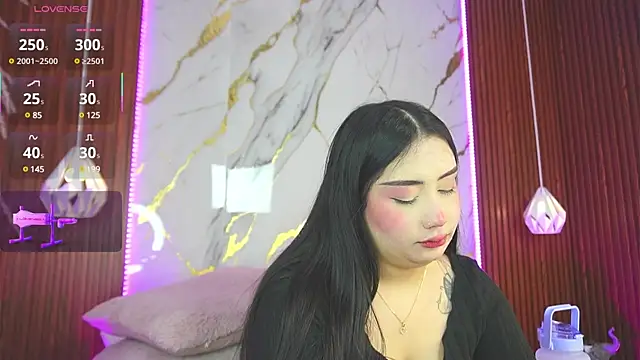 haylie  online show from 02-12-25, 04:12