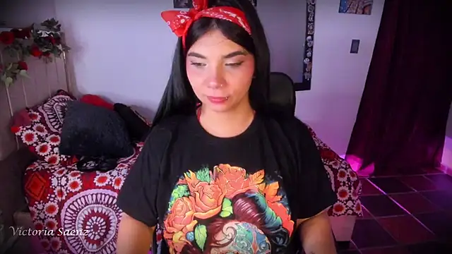 Snapshot of victoriaasaenz_ chatting on 06-04-26, 12:48 victoriaasaenz online show from 06-04-26, 12:48