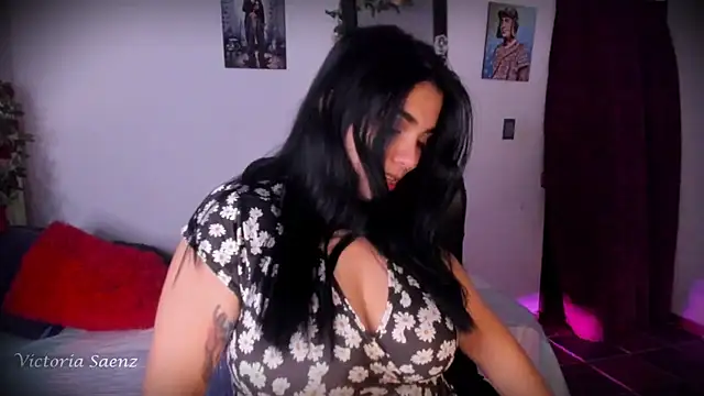 victoriaasaenz  online show from 07-09-26, 12:55