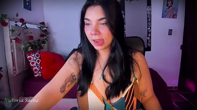 victoriaasaenz  online show from 06-25-26, 12:52