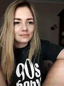 KrissSexi online show from 03-19-25, 05:50