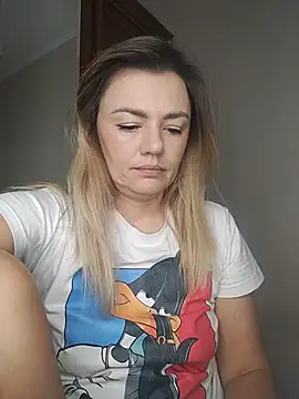 KrissSexi online show from 11-25-25, 04:46