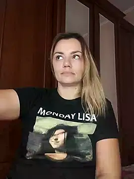 KrissSexi online show from 09-19-25, 05:44