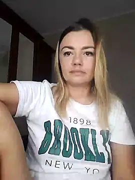KrissSexi online show from 10-06-25, 02:24