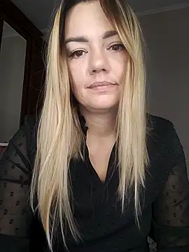KrissSexi online show from 10-16-25, 05:16