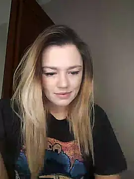 KrissSexi online show from 12-19-25, 05:21