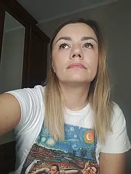 KrissSexi online show from 10-28-25, 04:46