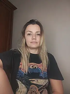 KrissSexi online show from 11-28-25, 05:13