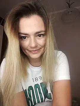 KrissSexi online show from 10-13-25, 05:31