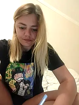 KrissSexi online show from 09-24-25, 03:29